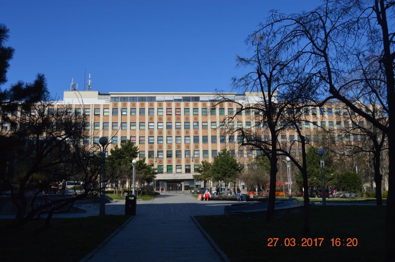Apartment Accommodation Up To 17 Μπρατισλάβα Εξωτερικό φωτογραφία